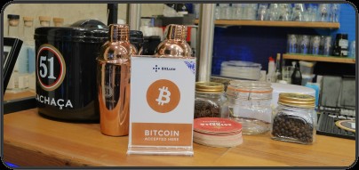 Bitcoin accepted here em bar