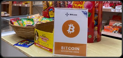 Bitcoin accepted here em quiosque